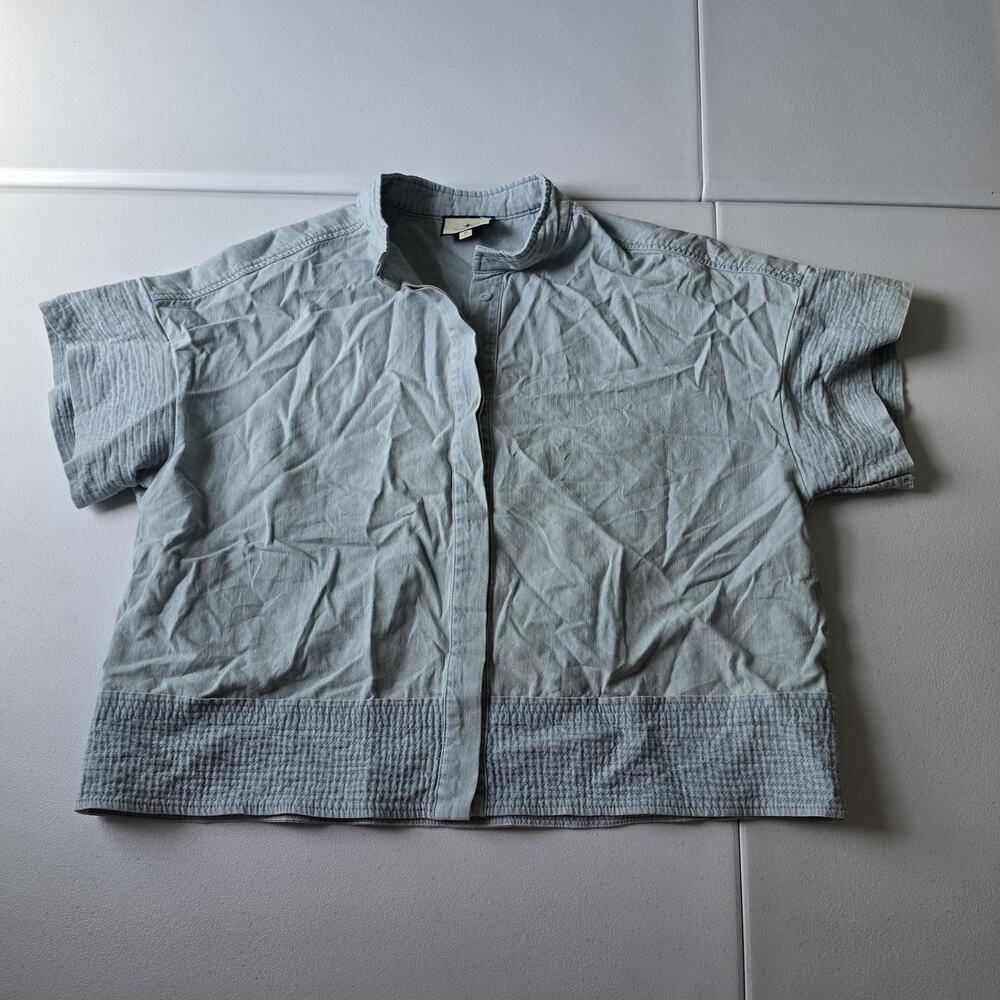 Tuckernuck Blouse Womens Medium Blue Cotton Denim Short Sleeve Button Top